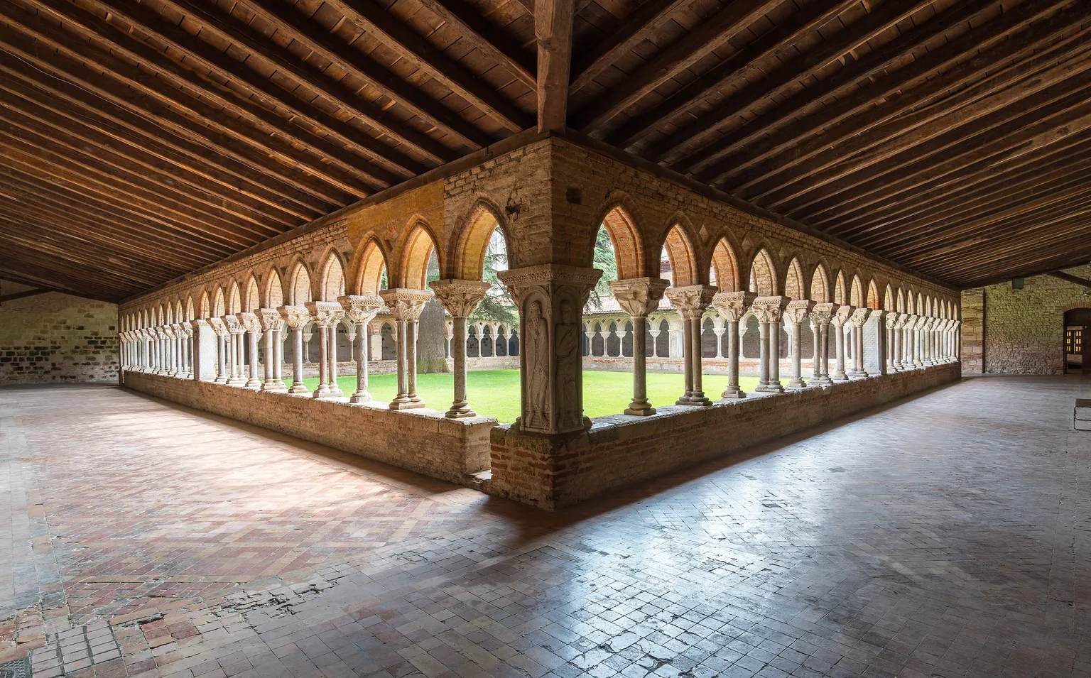Les galeries du cloître de l’abbaye Saint-Pierre de Moissac