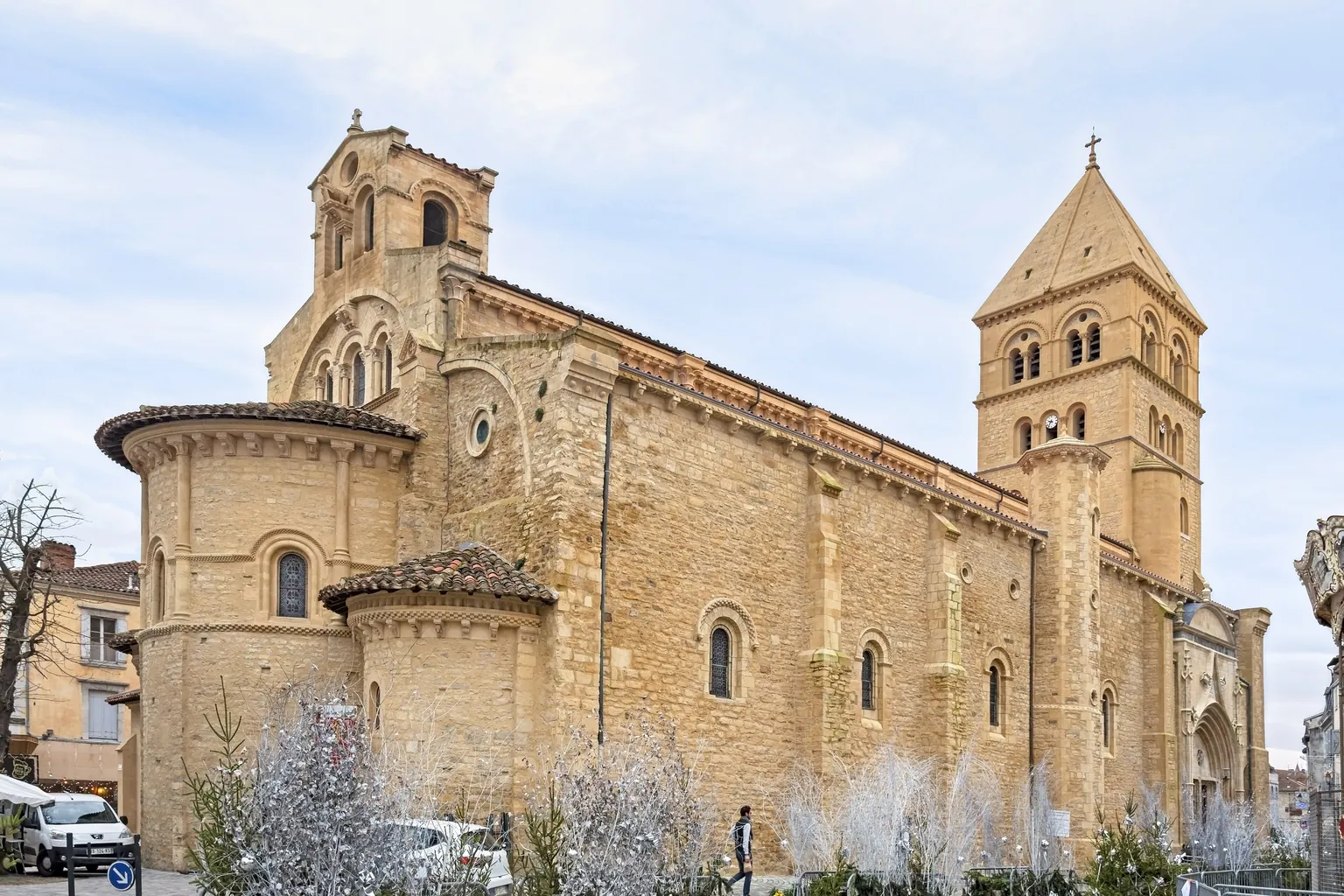 La collégiale Saint-Pierre-et-Saint-Gaudens, au centre de Saint-Gaudens