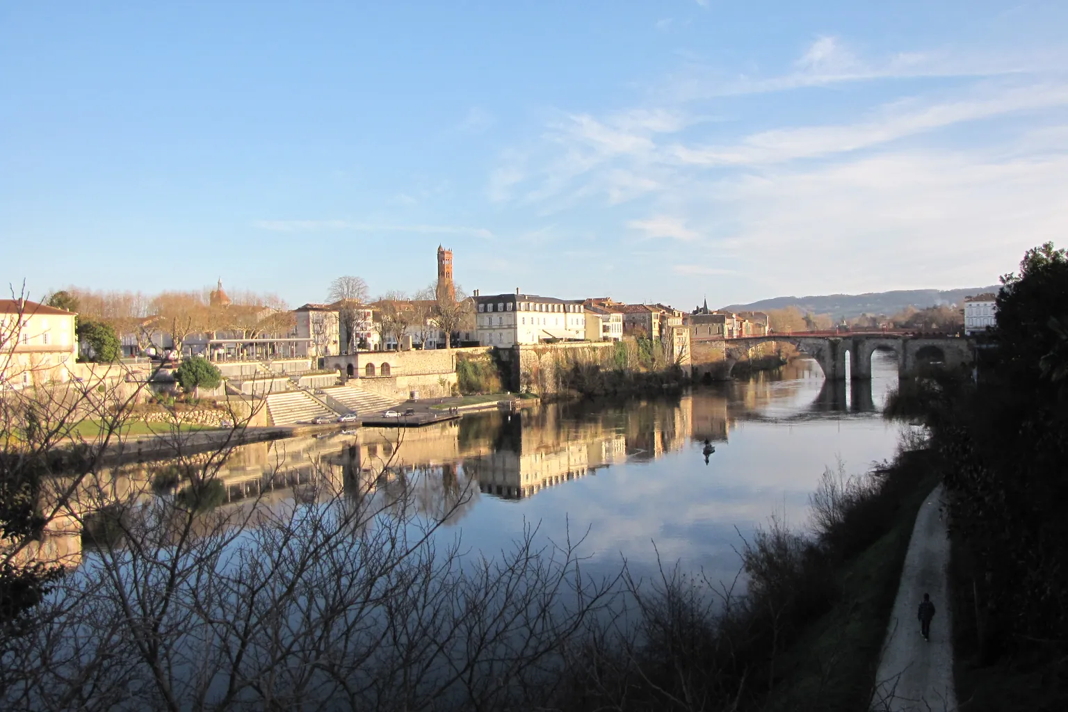 Le Lot et son pont à Villeneuve-sur-Lot